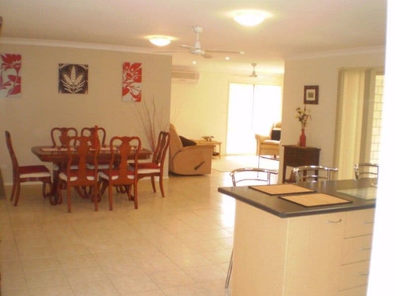 6 Rimatara Ri, PACIFIC PINES QLD 4211, Pacific Pines - Thumbnail 8