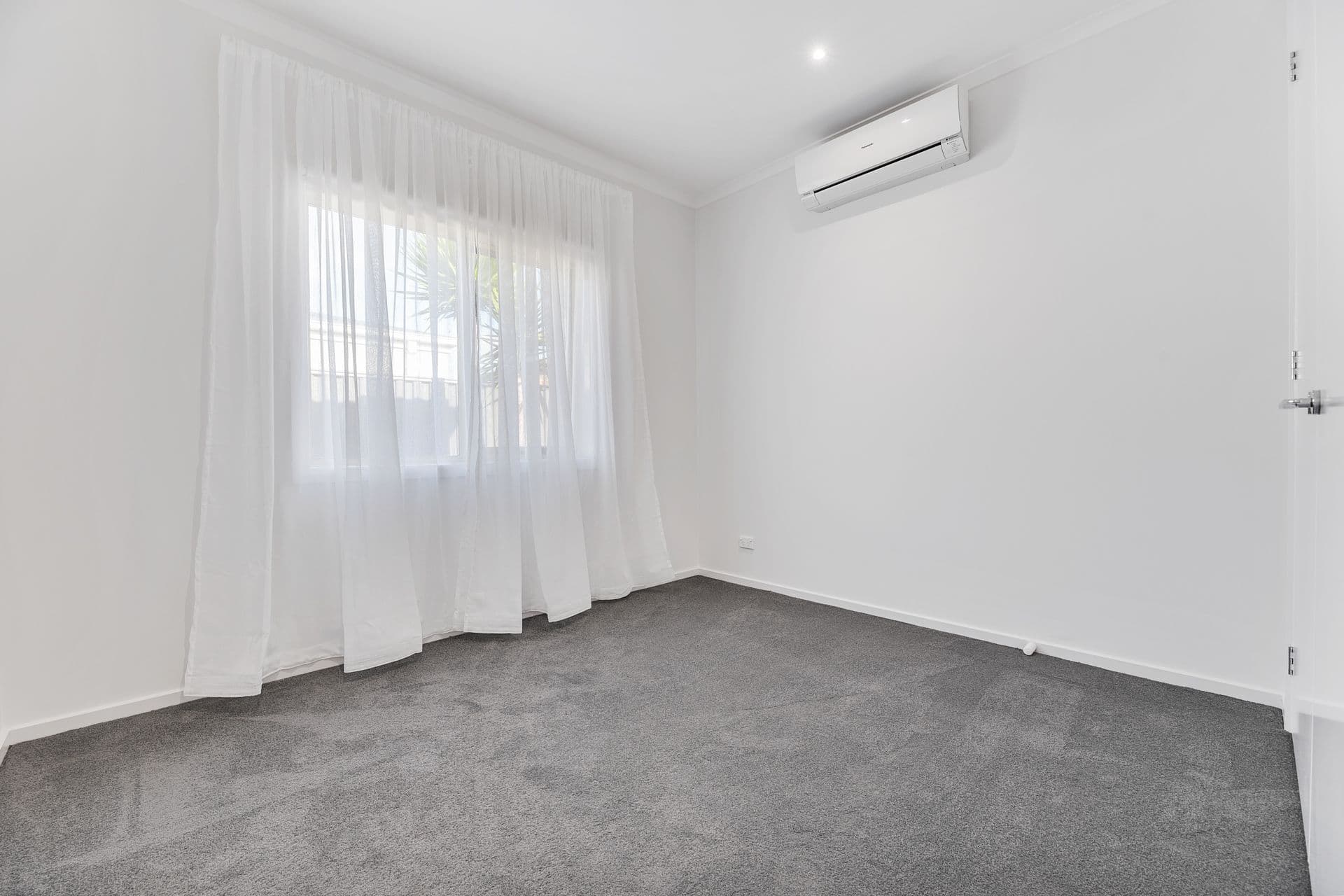 46 Edgeware Close, Pakenham VIC 3810, Pakenham - Thumbnail 8
