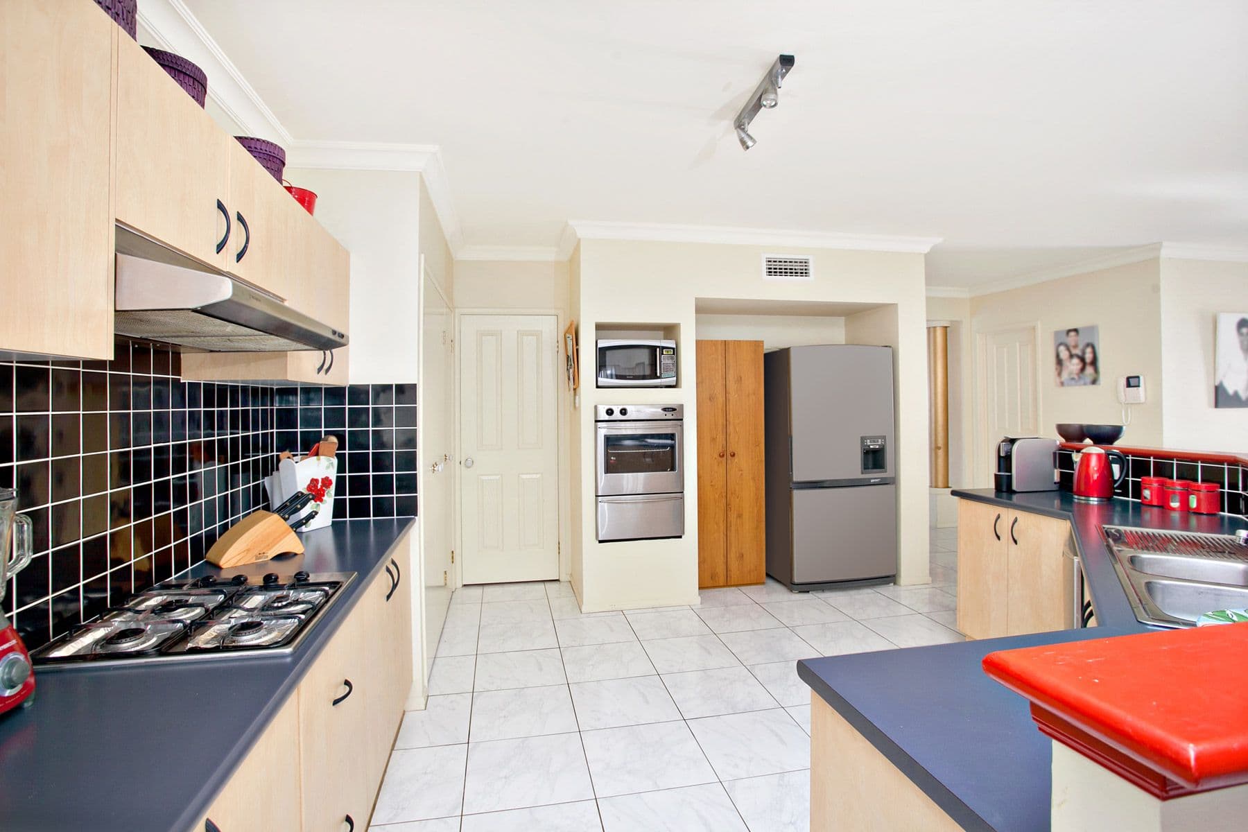112 Brampton Drive, BEAUMONT HILLS NSW 2155, Beaumont Hills - Thumbnail 2