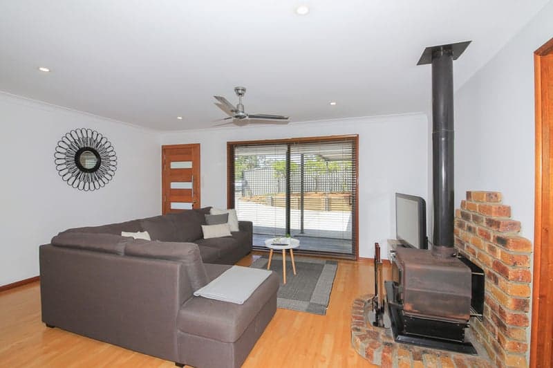 39 Mitchell Avenue, Molendinar - Thumbnail 2