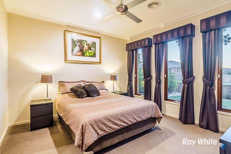 38 McCallum Drive, Cranbourne East VIC 3977, Cranbourne East - Thumbnail 2