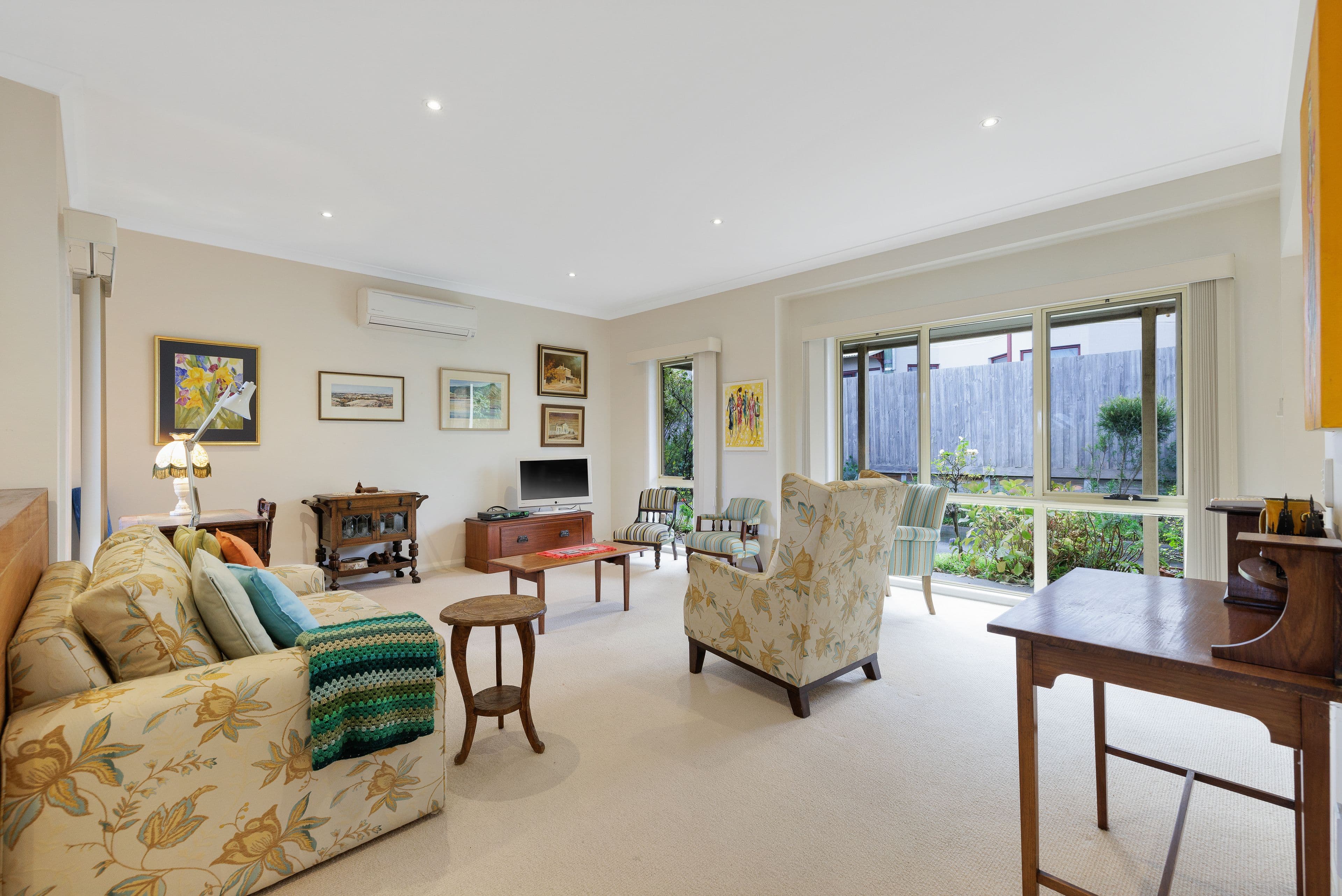 85 Chapel Street, Cowes VIC 3922, Cowes - Thumbnail 2