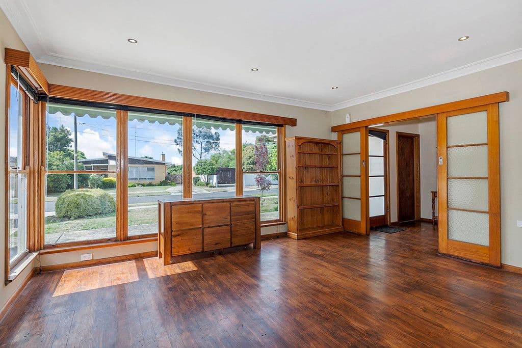 1 Huntington Street, WENDOUREE VIC 3355, Wendouree - Thumbnail 3