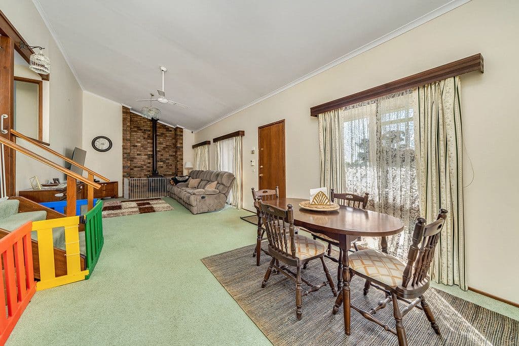 15 Fitzgibbon Place, Karabar NSW 2620, Karabar - Thumbnail 3