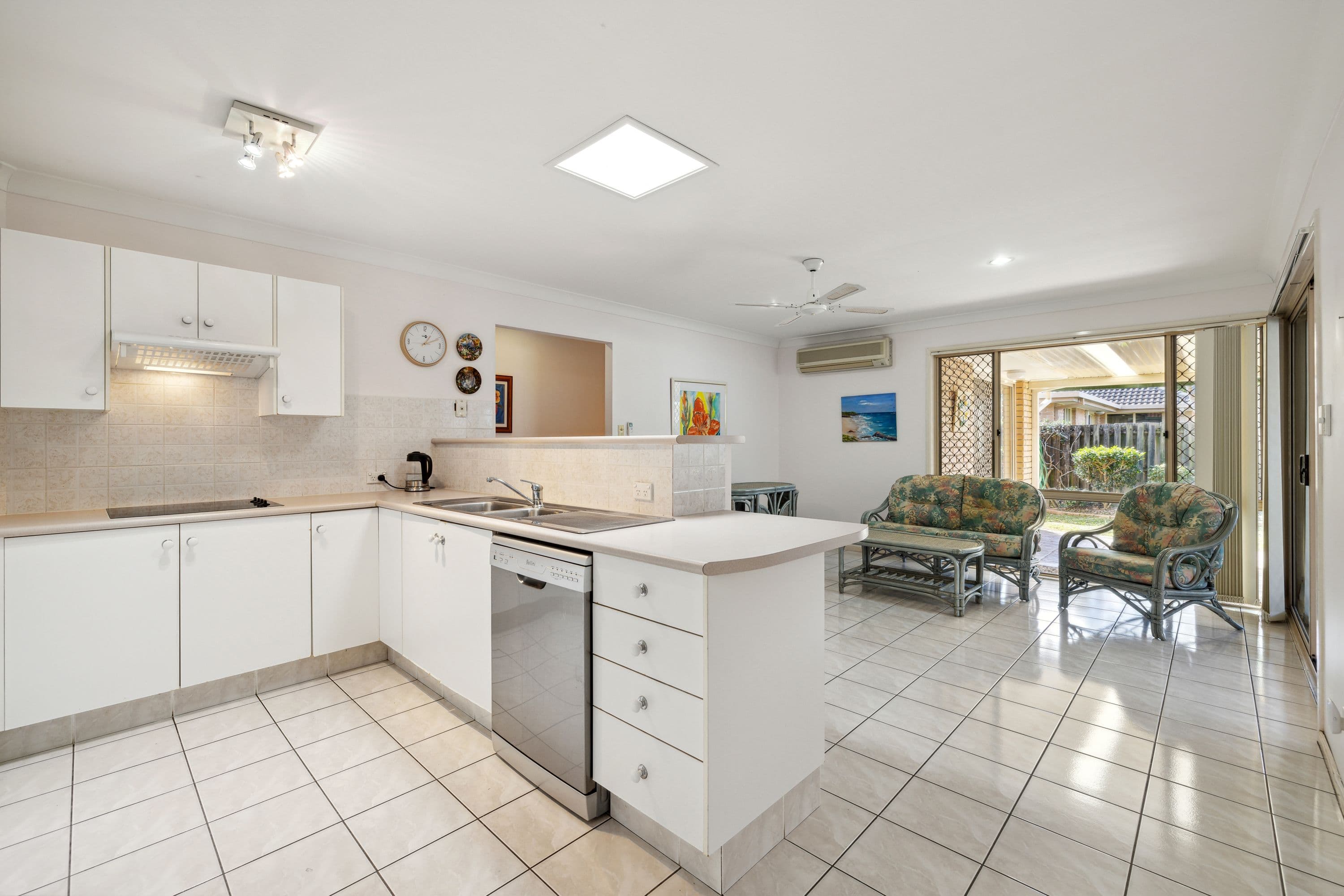 13 Thornbill Place, Burleigh Waters QLD 4220, Burleigh Waters - Thumbnail 3