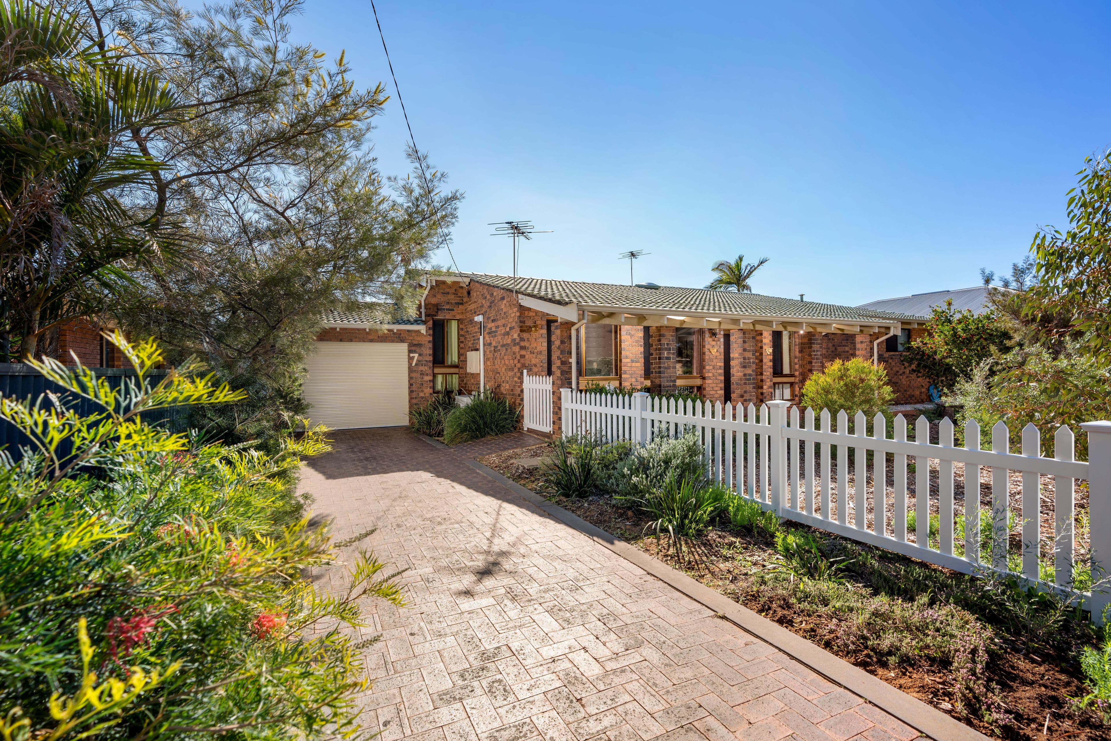 7 O'Connor Street, Bluff Point WA 6530, Bluff Point - Image 1