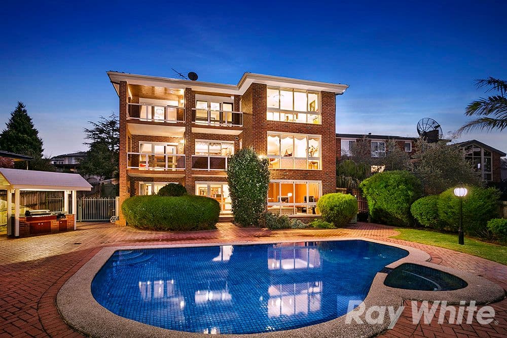 31 Craig Hill Drive, Wheelers Hill VIC 3150, Wheelers Hill - Thumbnail 2