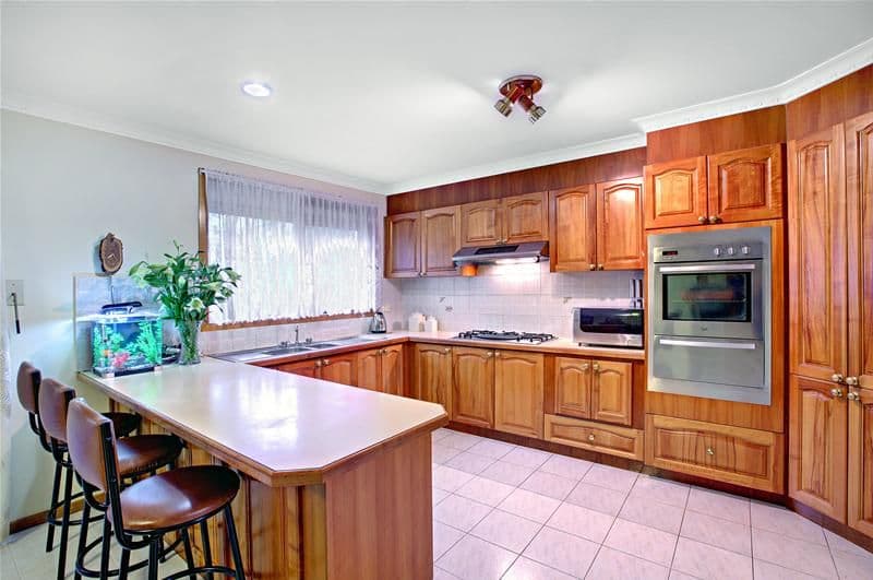 64 Cheadle Crescent, BUNDOORA VIC 3083, Bundoora - Thumbnail 3