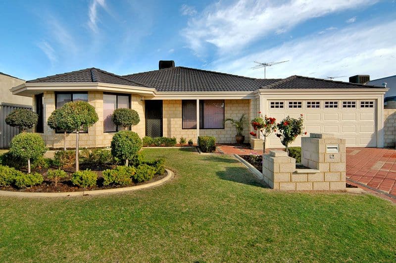 17 Nirringa Drive, Hampton Park VIC 3976, Hampton Park - Image 1