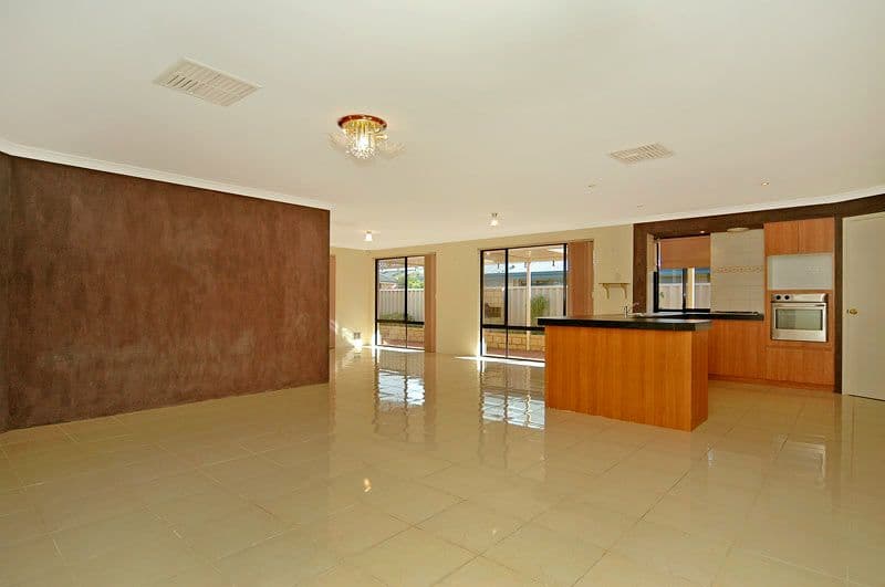 17 Nirringa Drive, Hampton Park VIC 3976, Hampton Park - Thumbnail 4