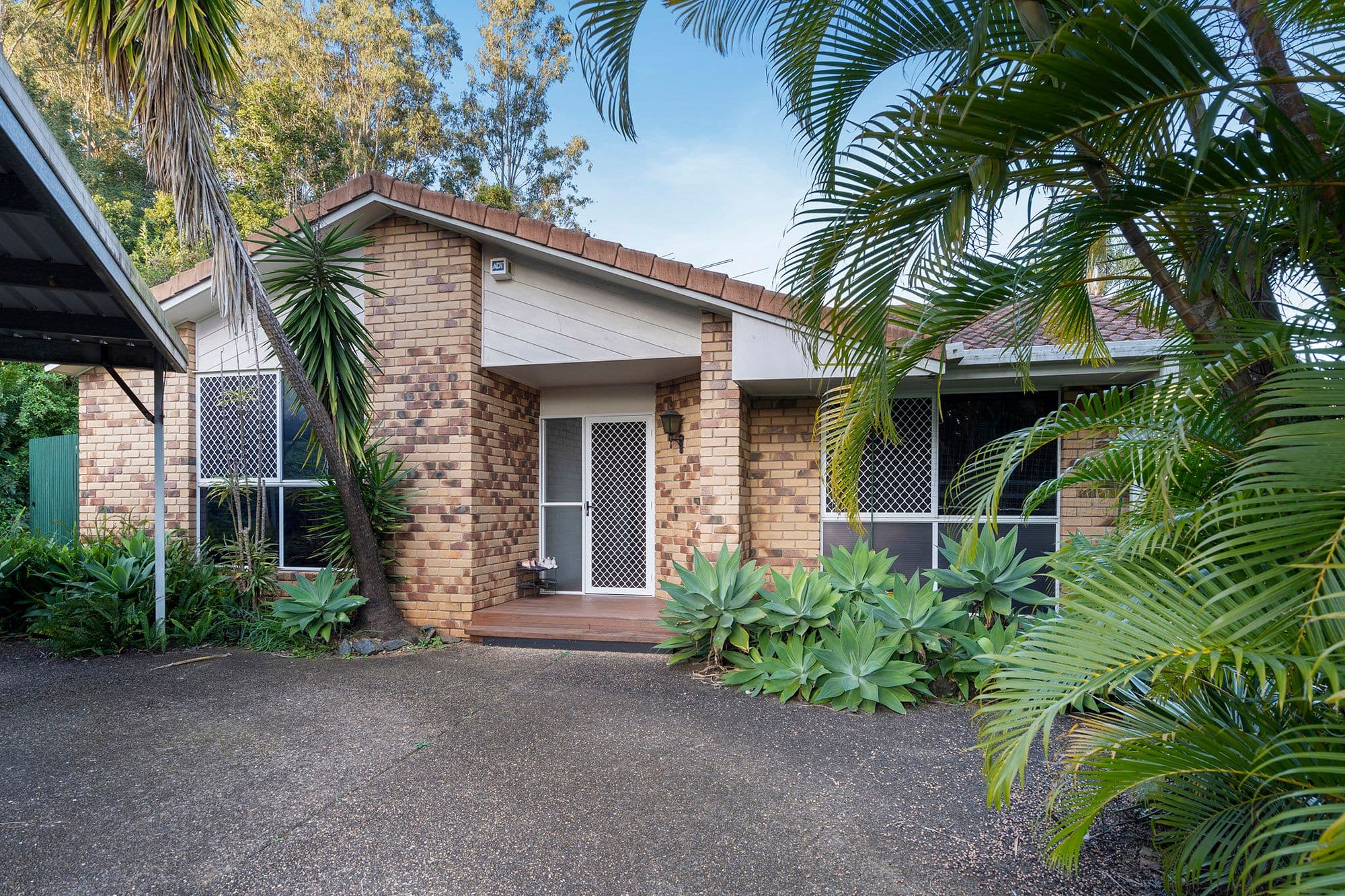 26 Andromeda Avenue, Tanah Merah QLD 4128, Tanah Merah - Thumbnail 2