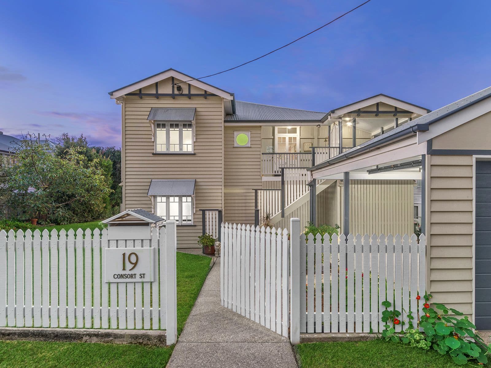 19 Consort Street, Corinda QLD 4075, Corinda - Image 1