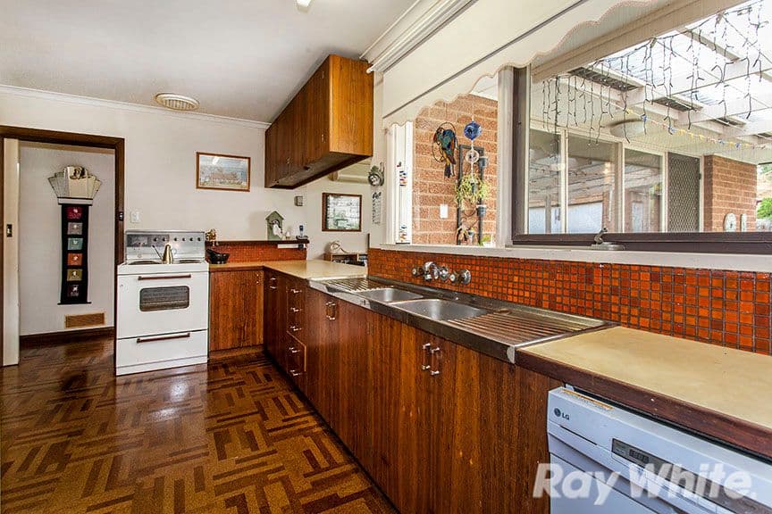 10 Ophelia Street, Ferntree Gully VIC 3156, Ferntree Gully - Thumbnail 2