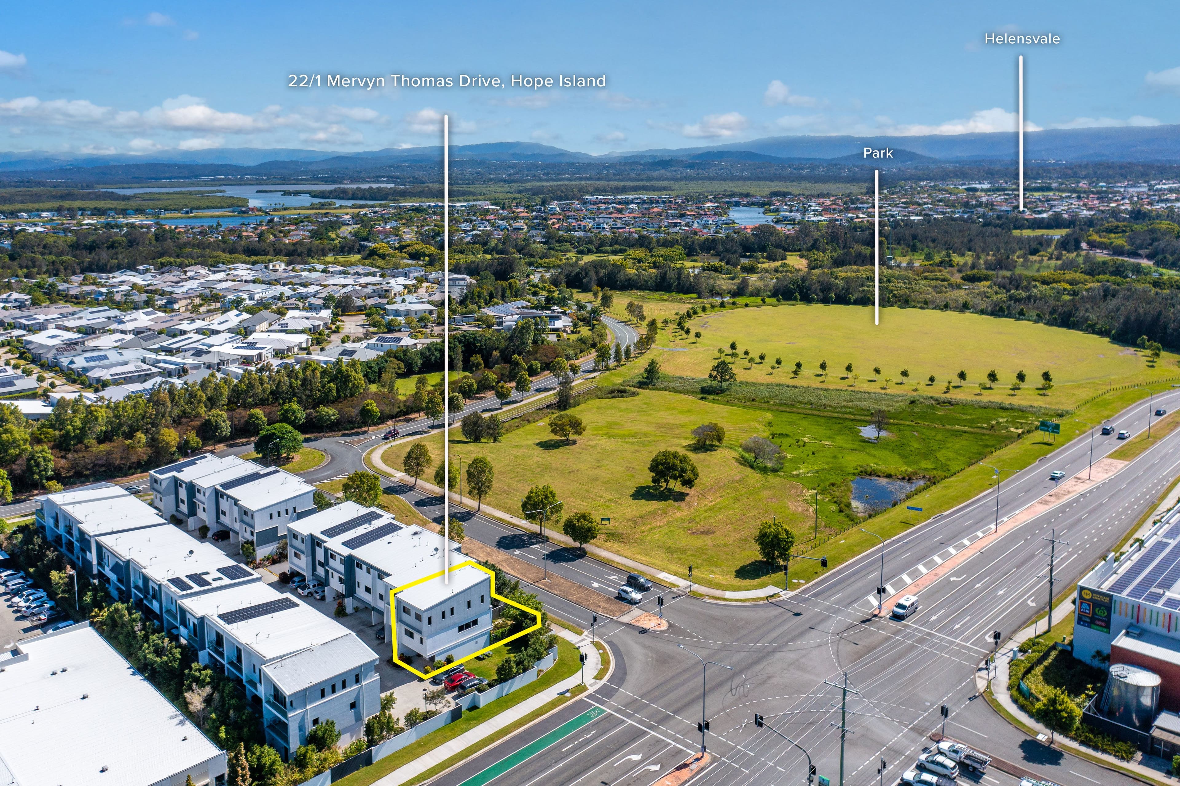 1 Mervyn Thomas Drive, Hope Island QLD 4212, Hope Island - Thumbnail 2