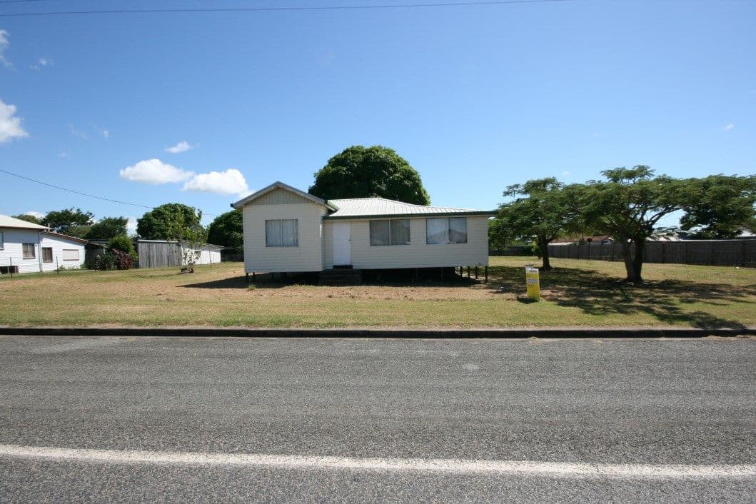 61 Beach Road, Sarina QLD 4737, Sarina Beach - Image 1