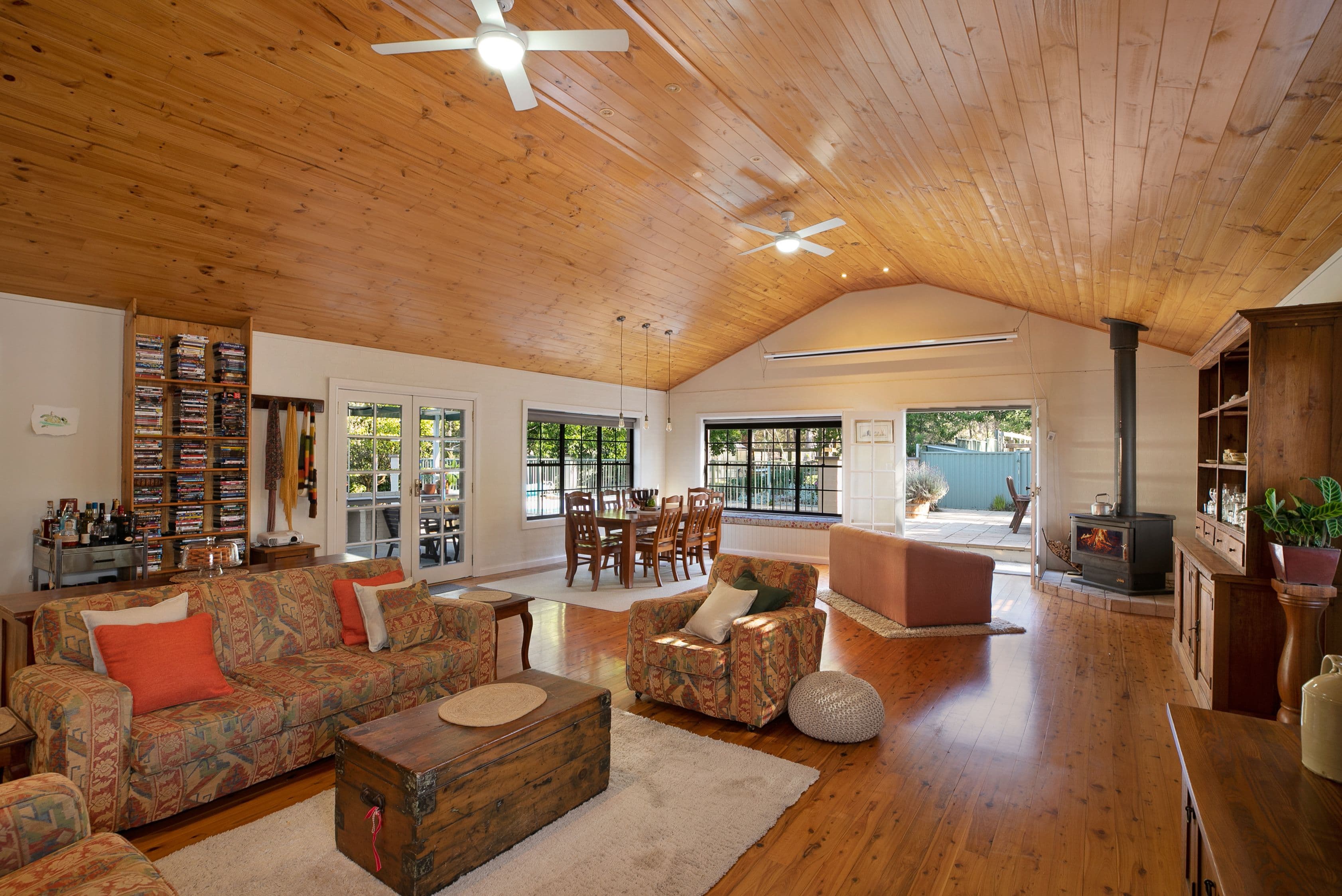 11 Elizabeth Way, Hill Top - Thumbnail 4