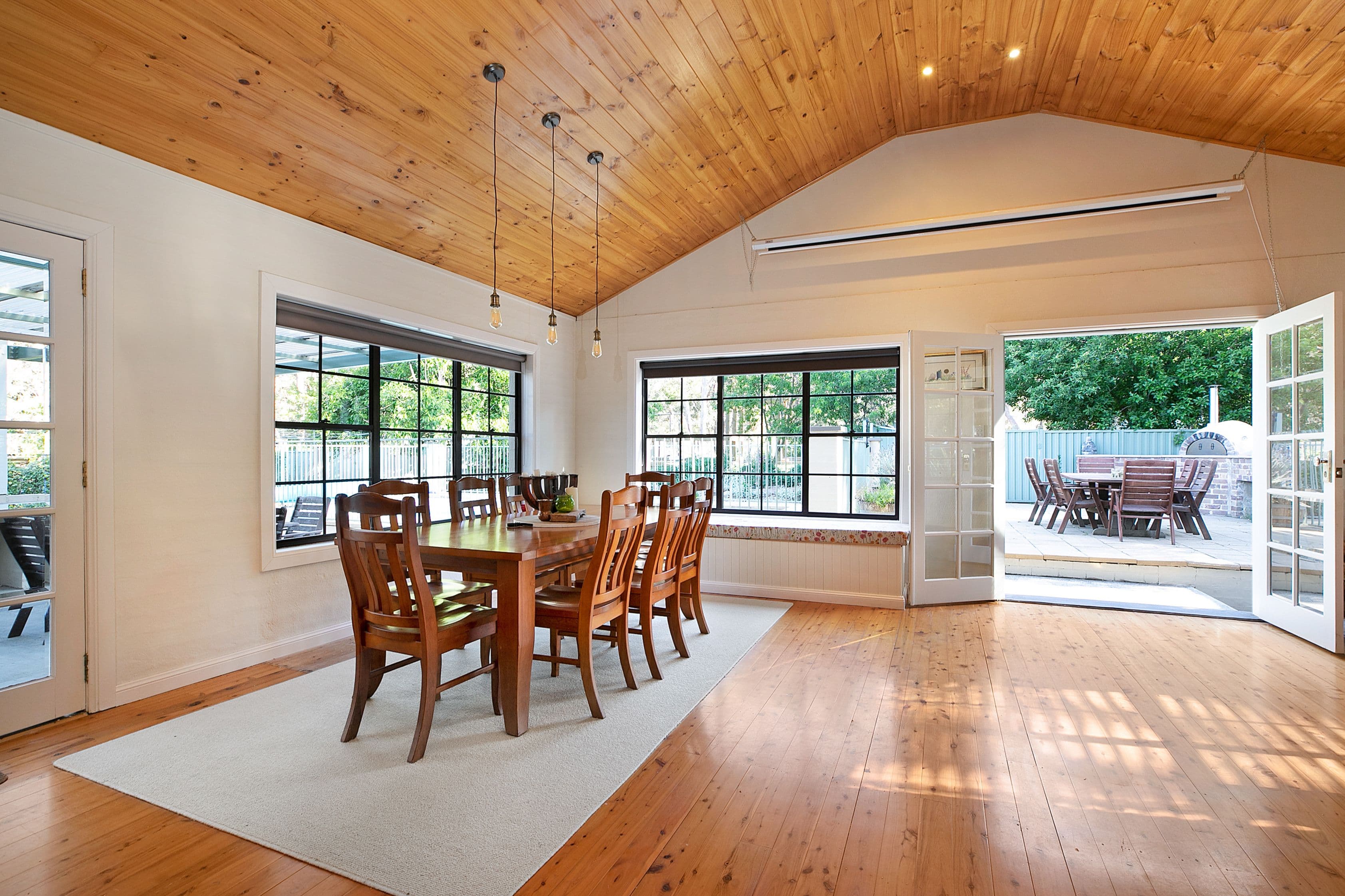 11 Elizabeth Way, Hill Top - Thumbnail 6