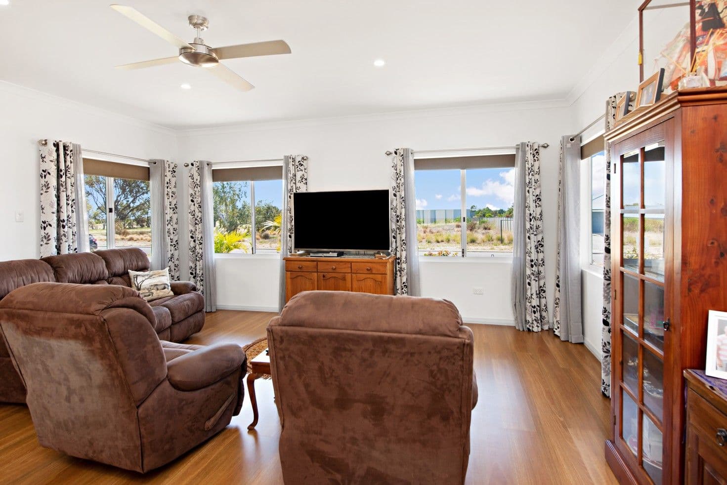 4 Bayliss Road, Dongara WA 6525, Dongara - Thumbnail 4