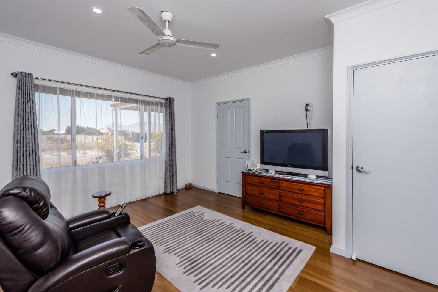 4 Bayliss Road, Dongara WA 6525, Dongara - Thumbnail 8
