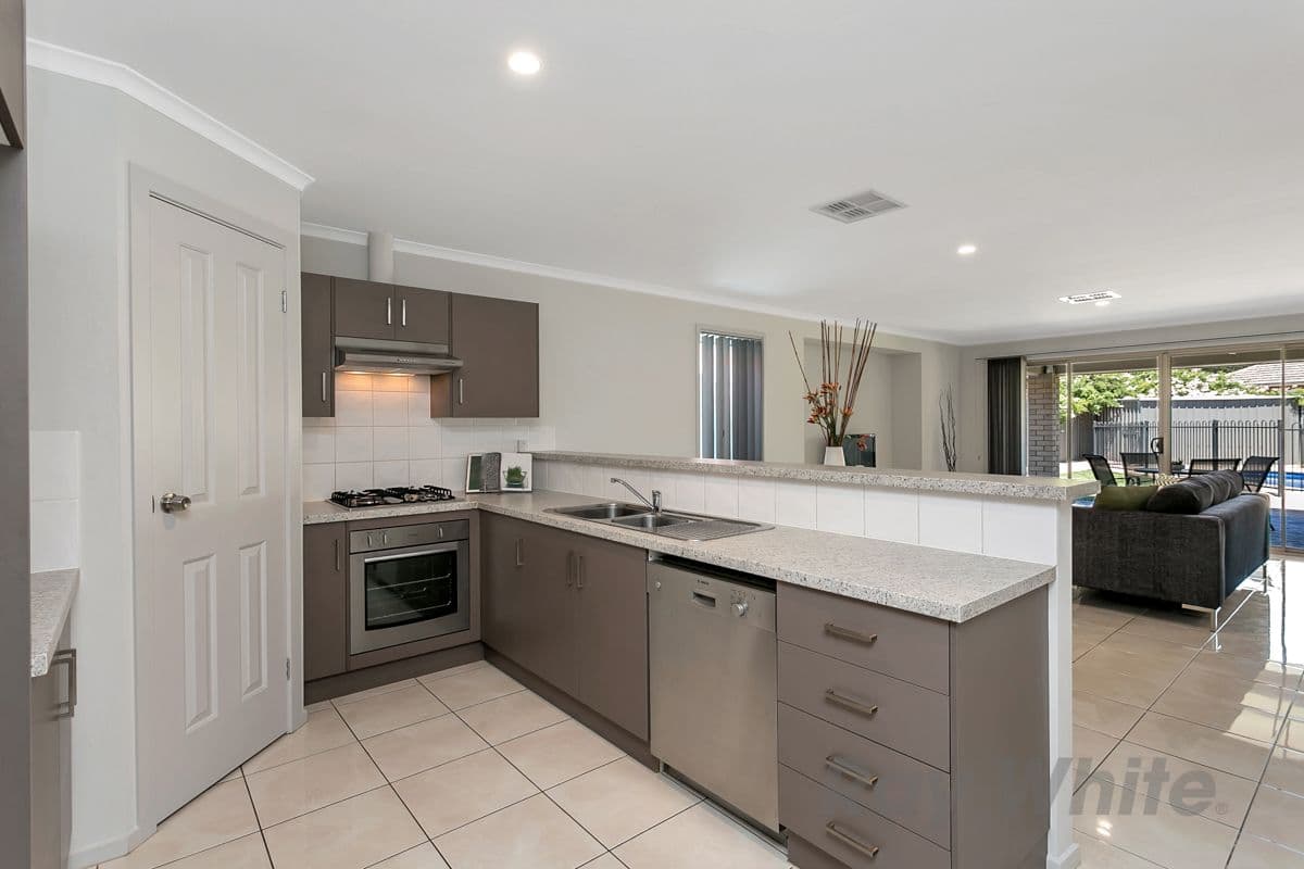 39A Pemberton Street, Oaklands Park SA 5046, Oaklands Park - Thumbnail 2