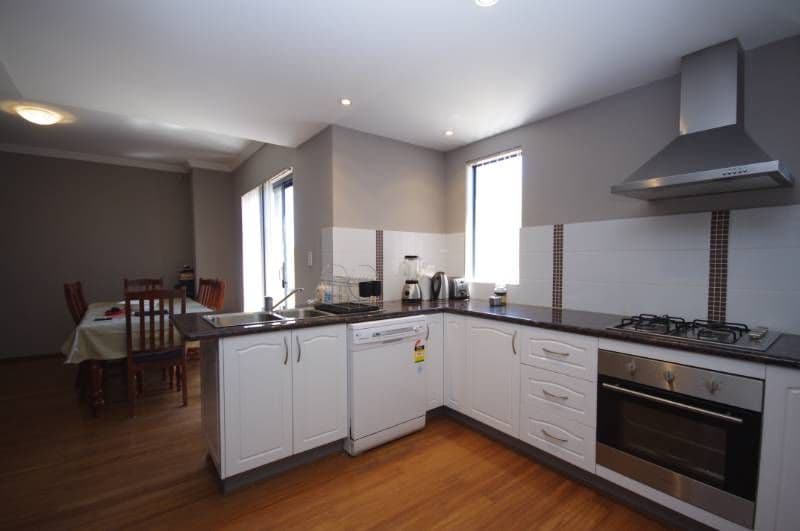 1b Endeavour Road, MORLEY WA 6062, Morley - Thumbnail 6