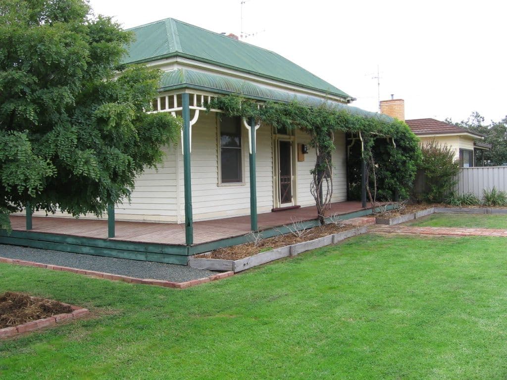 38 Dudley Street, ROCHESTER VIC 3561, Rochester - Image 1
