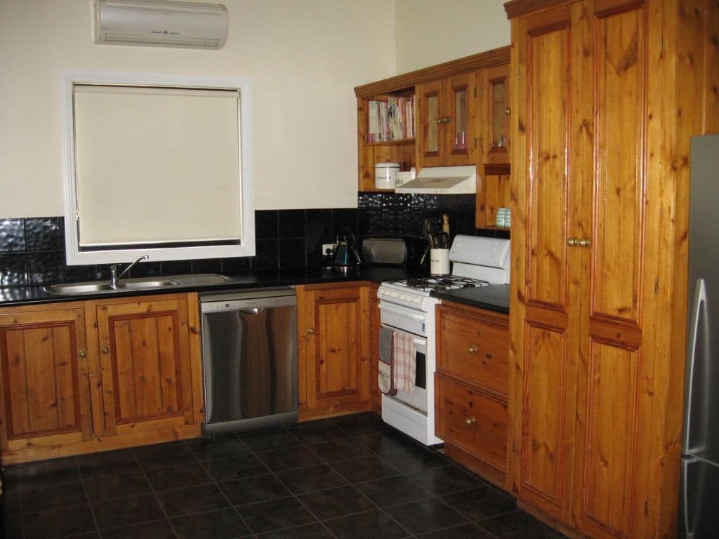 38 Dudley Street, ROCHESTER VIC 3561, Rochester - Thumbnail 3