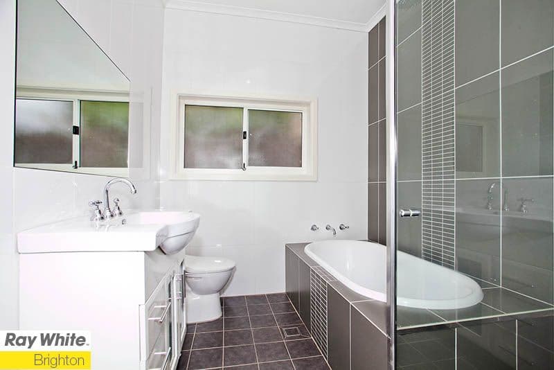7 Hinkler  Avenue, CARINGBAH NSW 2229, Caringbah - Thumbnail 8