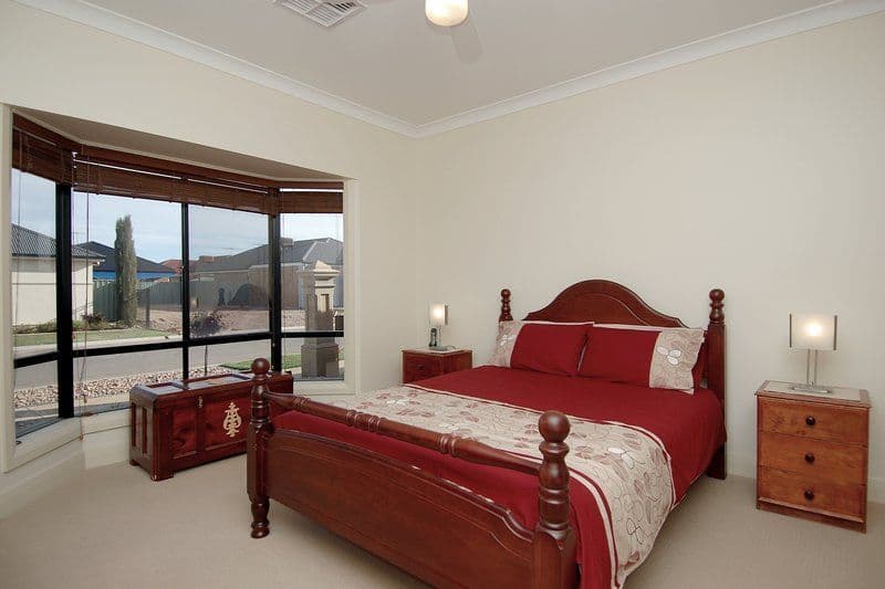 33 Lord Howe Crescent, MAWSON LAKES SA 5095, Mawson Lakes - Thumbnail 2