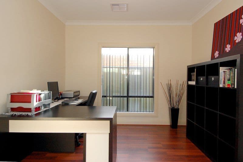 33 Lord Howe Crescent, MAWSON LAKES SA 5095, Mawson Lakes - Thumbnail 4