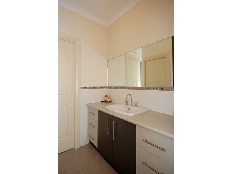 33 Lord Howe Crescent, MAWSON LAKES SA 5095, Mawson Lakes - Thumbnail 7