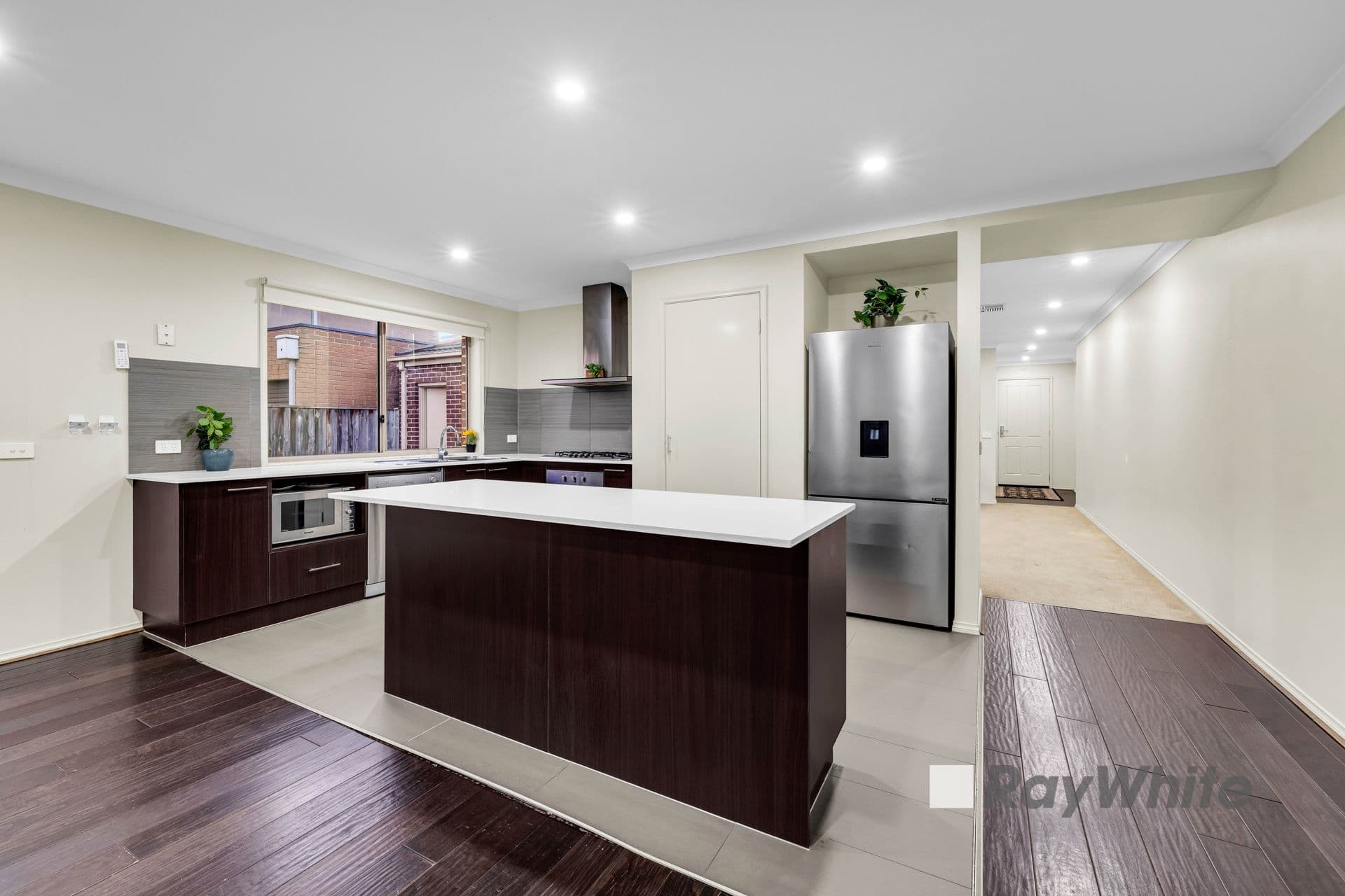 10 Bermerale Court, Berwick VIC 3806, Berwick - Thumbnail 2