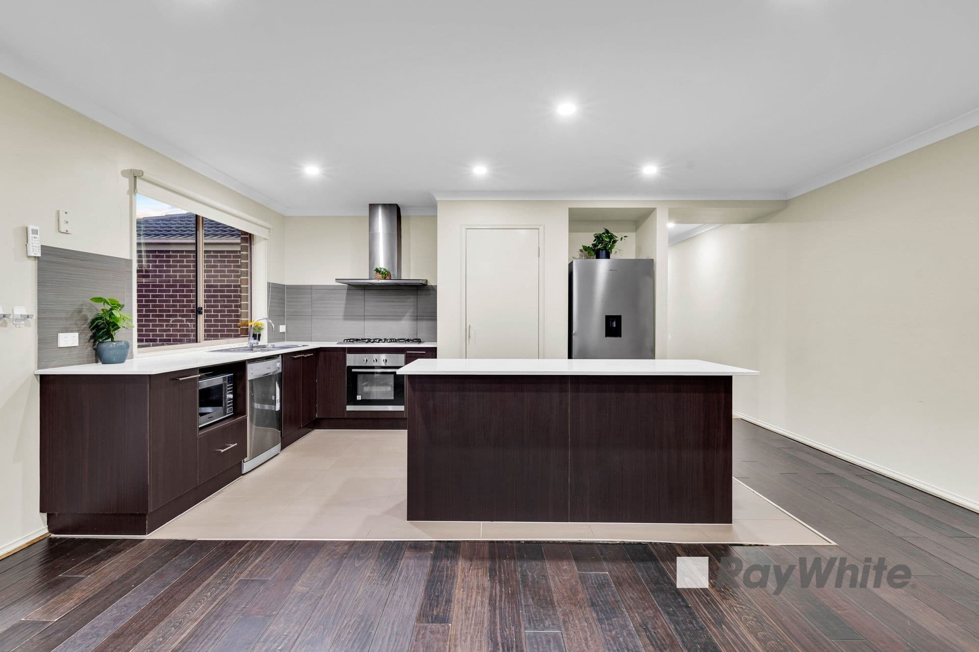 10 Bermerale Court, Berwick VIC 3806, Berwick - Thumbnail 3