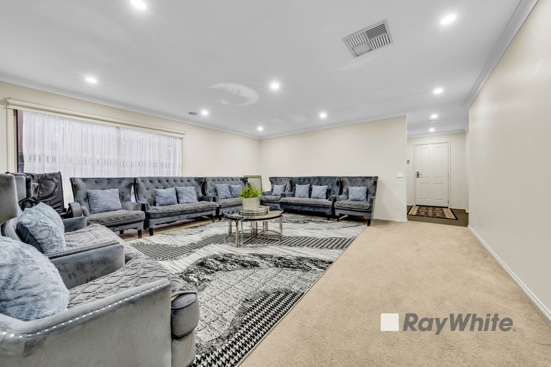 10 Bermerale Court, Berwick VIC 3806, Berwick - Thumbnail 4