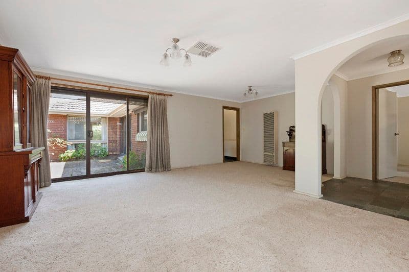 1 Lackenheath Court, Dingley Village VIC 3172, Dingley Village - Thumbnail 2