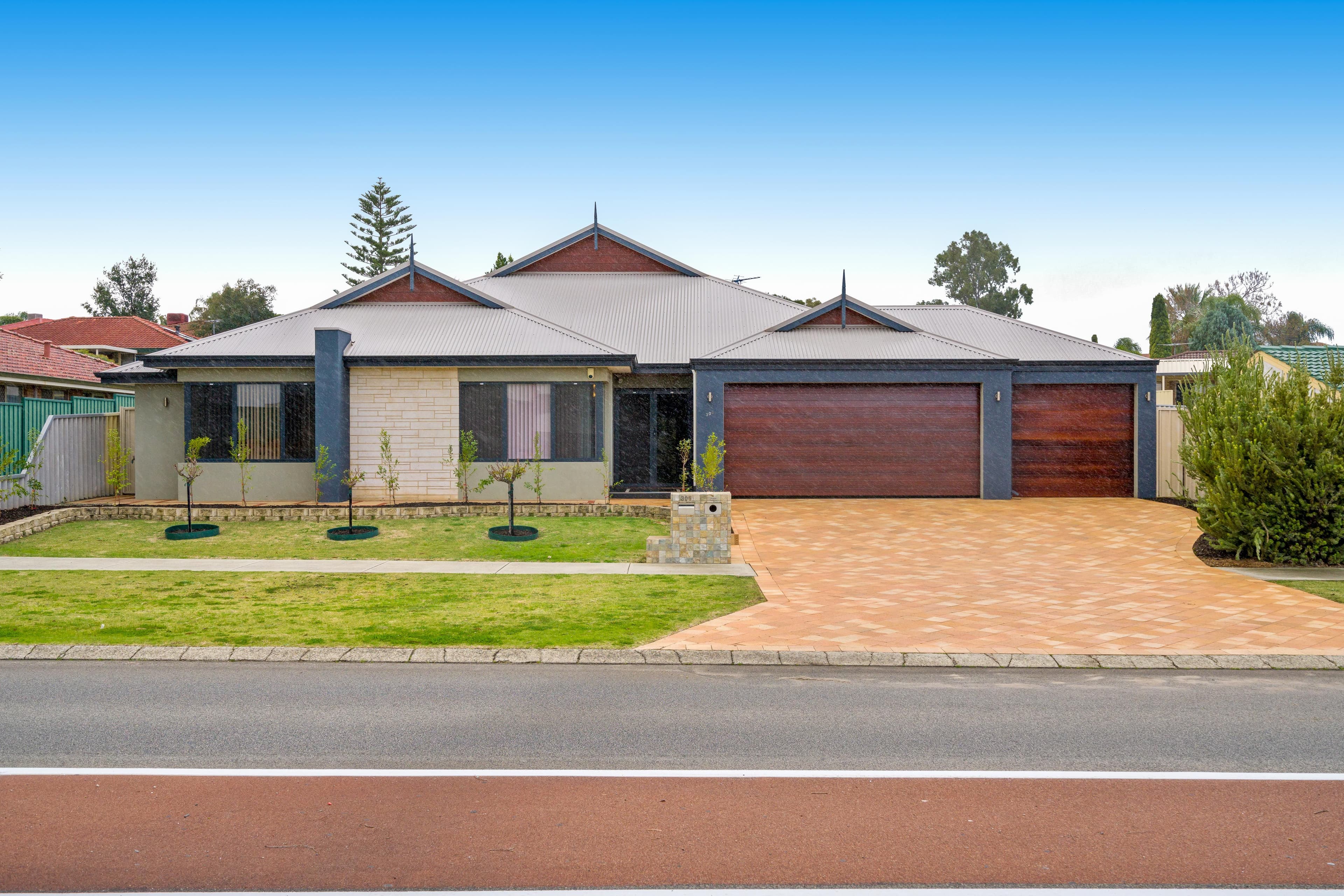 306 Illawarra Crescent, Ballajura WA 6066, Ballajura - Thumbnail 2