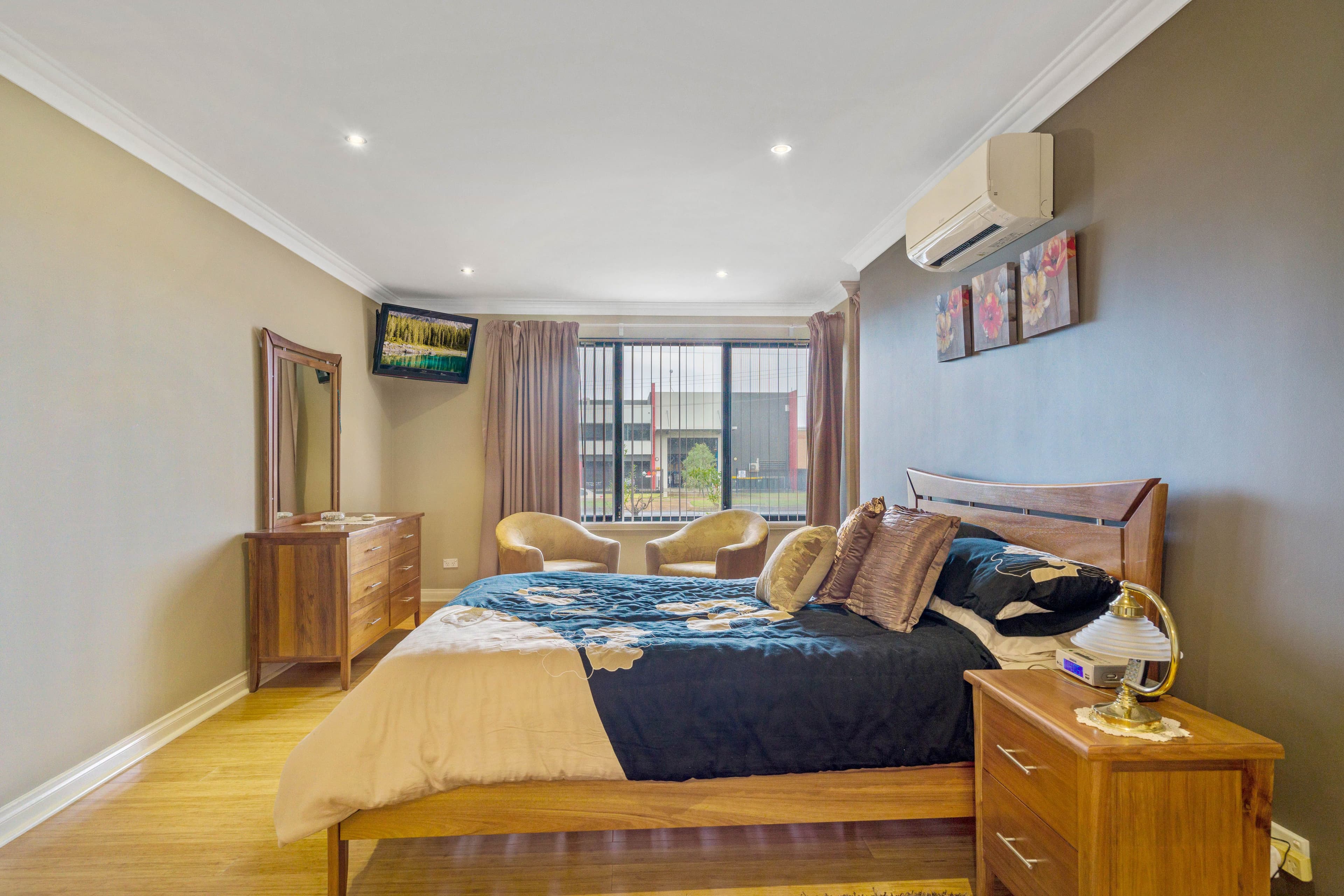 306 Illawarra Crescent, Ballajura WA 6066, Ballajura - Thumbnail 6