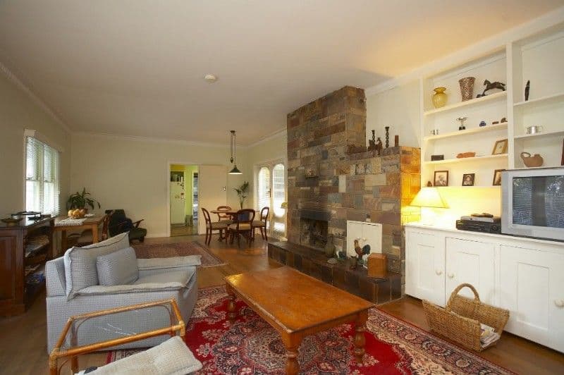 10 Shirley Grove, HEIDELBERG VIC 3084, Heidelberg - Thumbnail 2