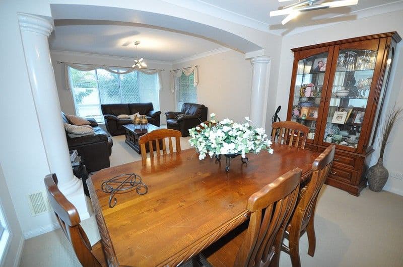 18 Maltravers Drive, ARUNDEL QLD 4214, Arundel - Thumbnail 7