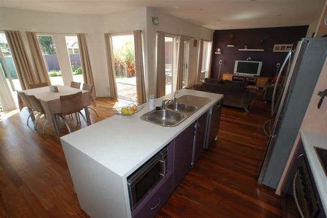 17 Aminga Avenue, Doncaster East, VIC 3109, Doncaster East - Thumbnail 2
