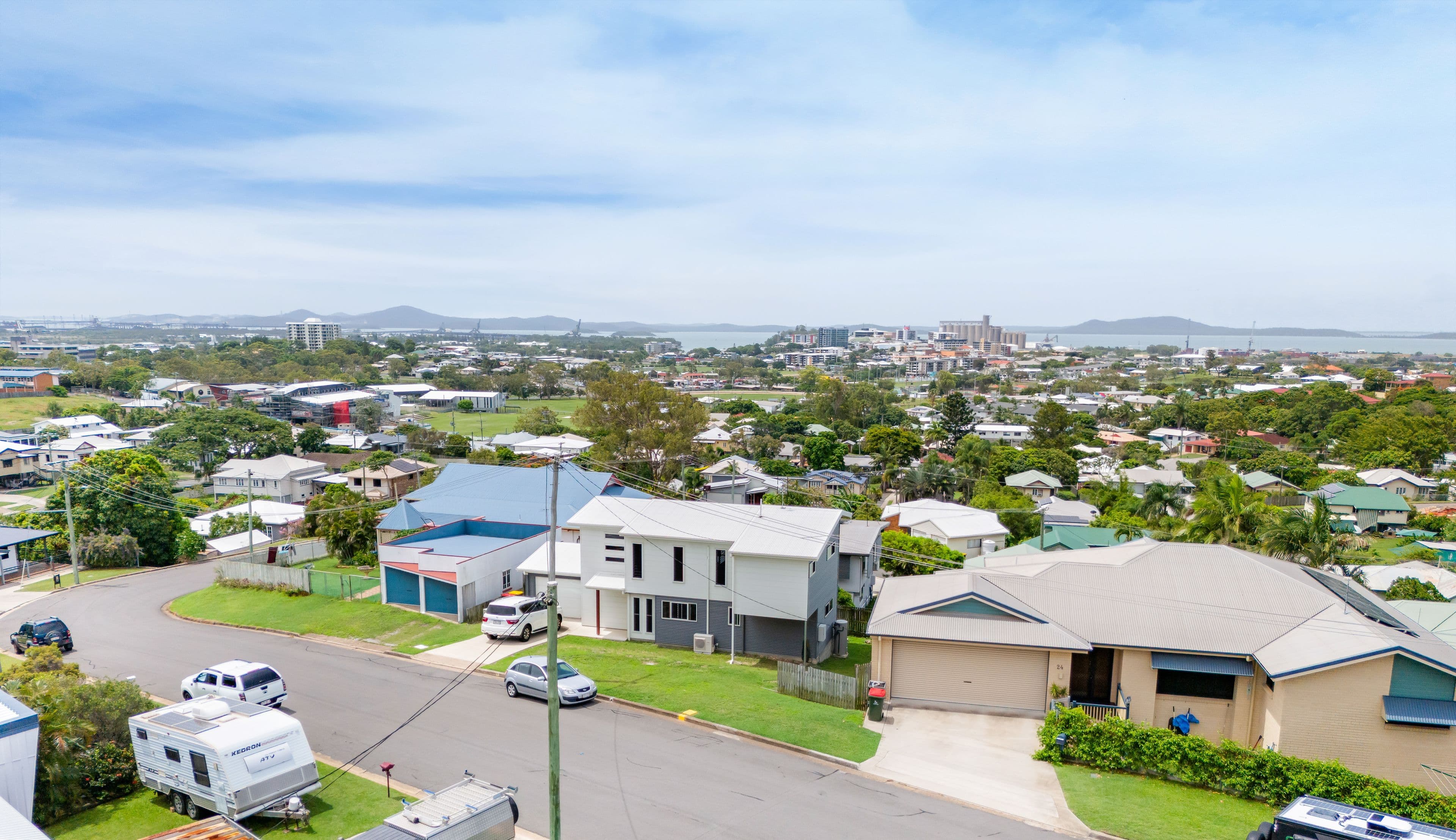 23 Hill Crescent, West Gladstone QLD 4680, West Gladstone - Thumbnail 2