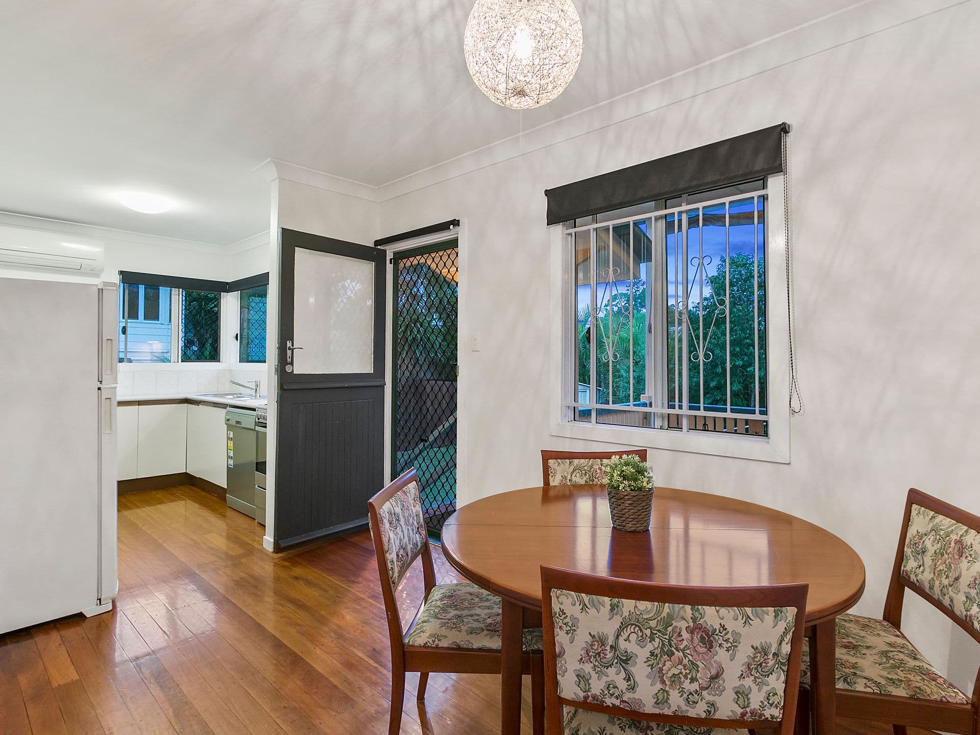15 Casmaria Street, Mansfield QLD 4122, Mansfield - Thumbnail 4