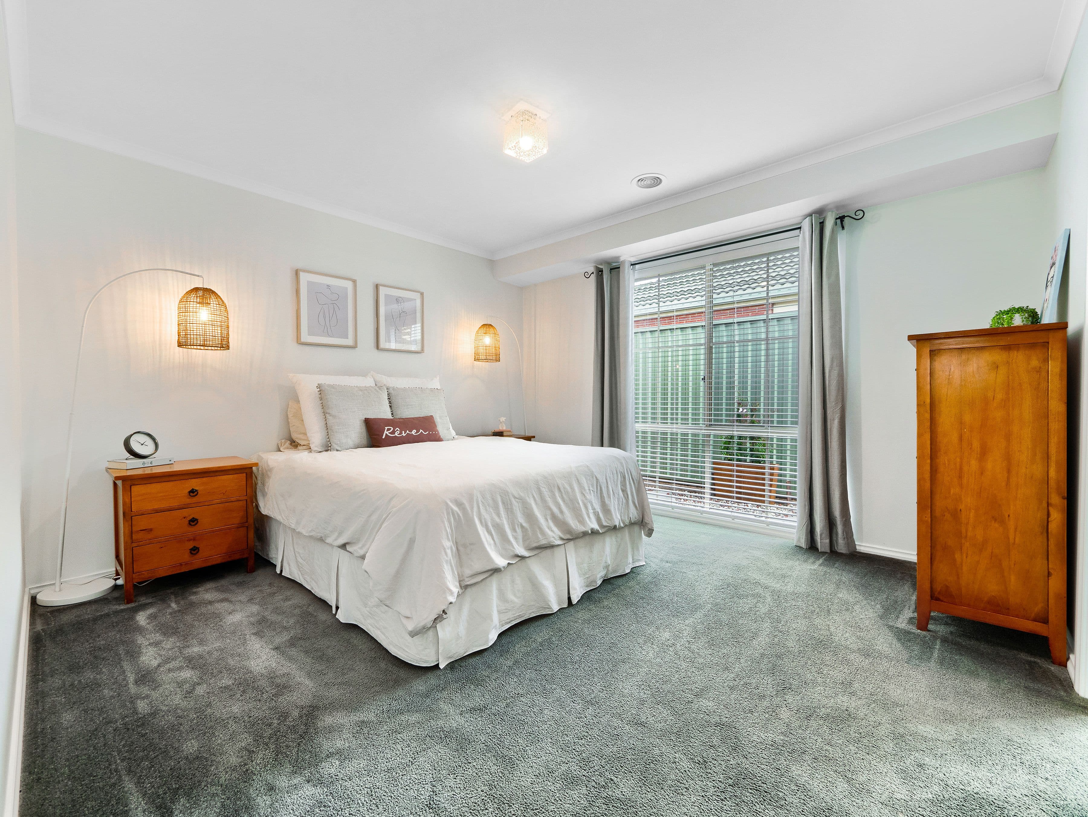 12 Oak Post Place, Cranbourne East VIC 3977, Cranbourne East - Thumbnail 5