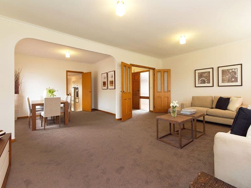 64 Chesterville Road, CHELTENHAM VIC 3192, Cheltenham - Thumbnail 2