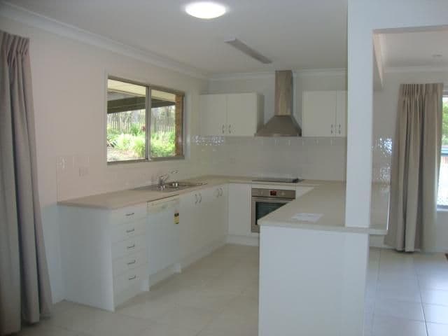 16 Conebush Crescent, BELLBOWRIE QLD 4070, Bellbowrie - Thumbnail 6