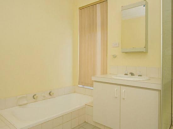 15 Cahow Grove, BALLAJURA WA 6066, Ballajura - Thumbnail 7