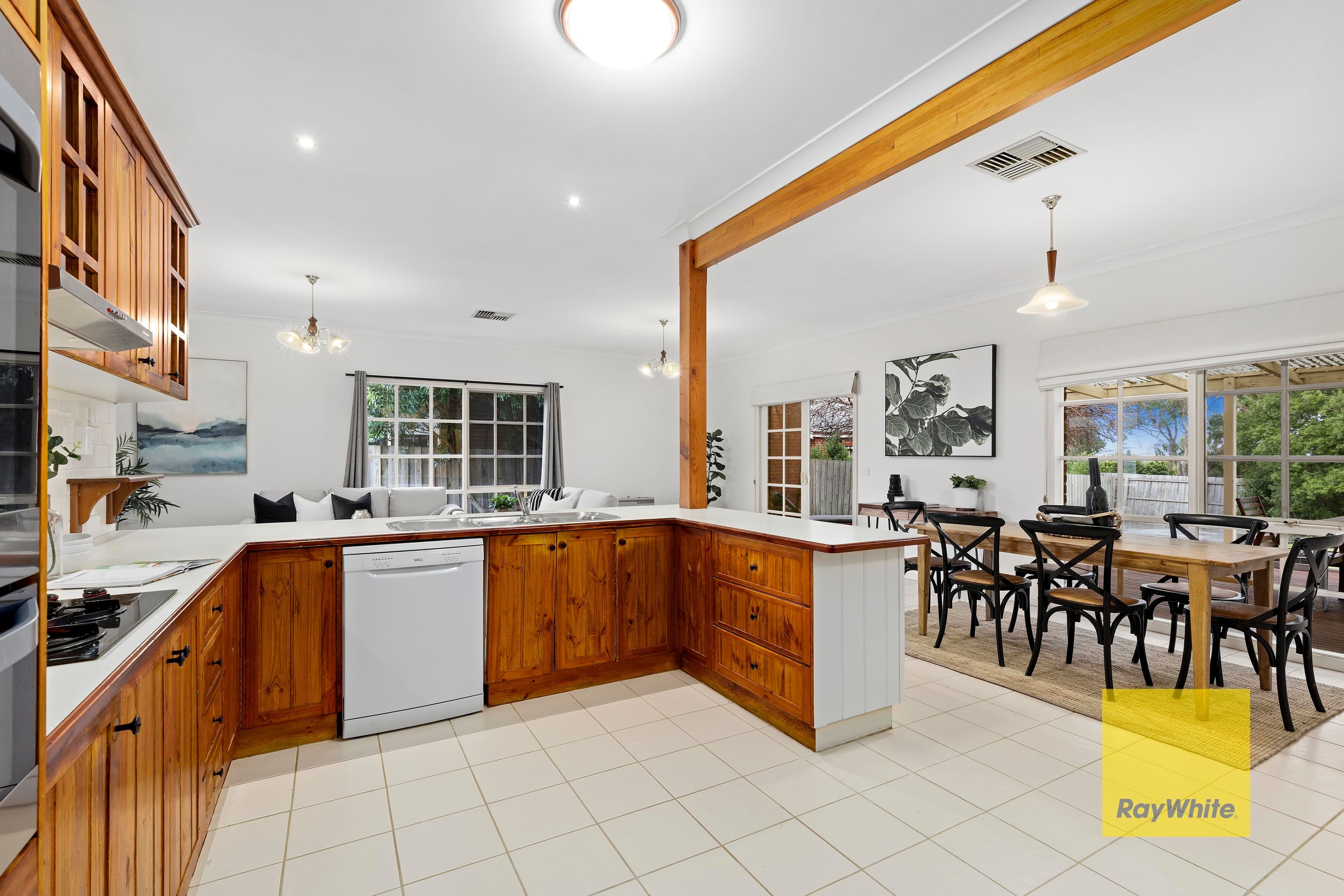 14 Finningley Court, Highton VIC 3216, Highton - Thumbnail 8