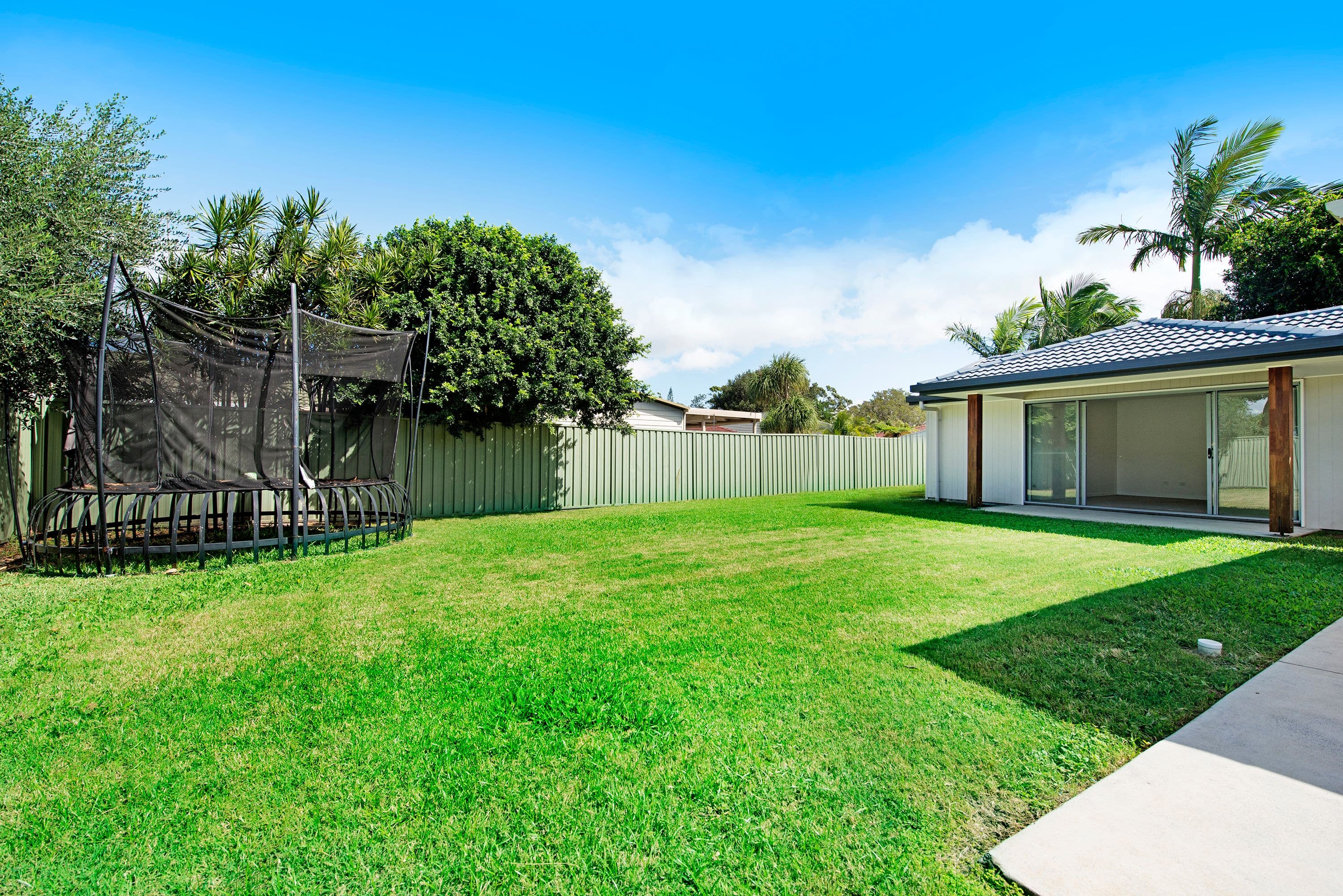 35 Rumrunner Street, Mermaid Waters QLD 4218, Mermaid Waters - Thumbnail 3