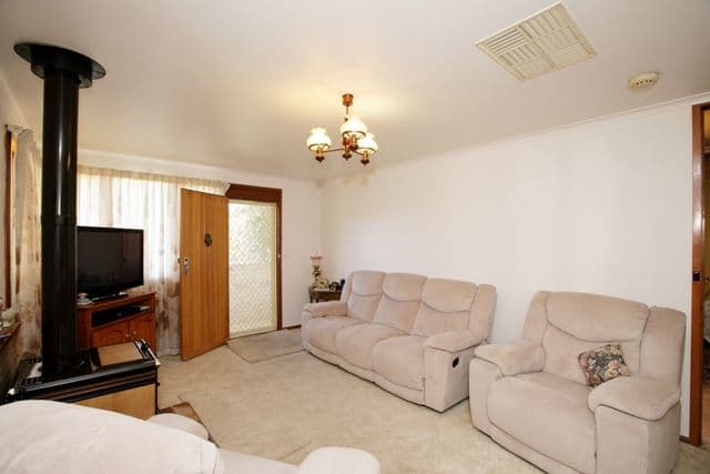 17 Menzies Avenue, KOORINGAL NSW 2650, Kooringal - Image 1