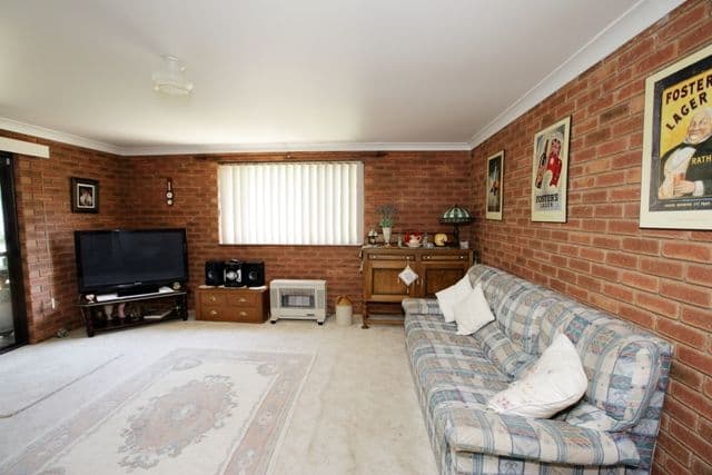 17 Menzies Avenue, KOORINGAL NSW 2650, Kooringal - Thumbnail 3